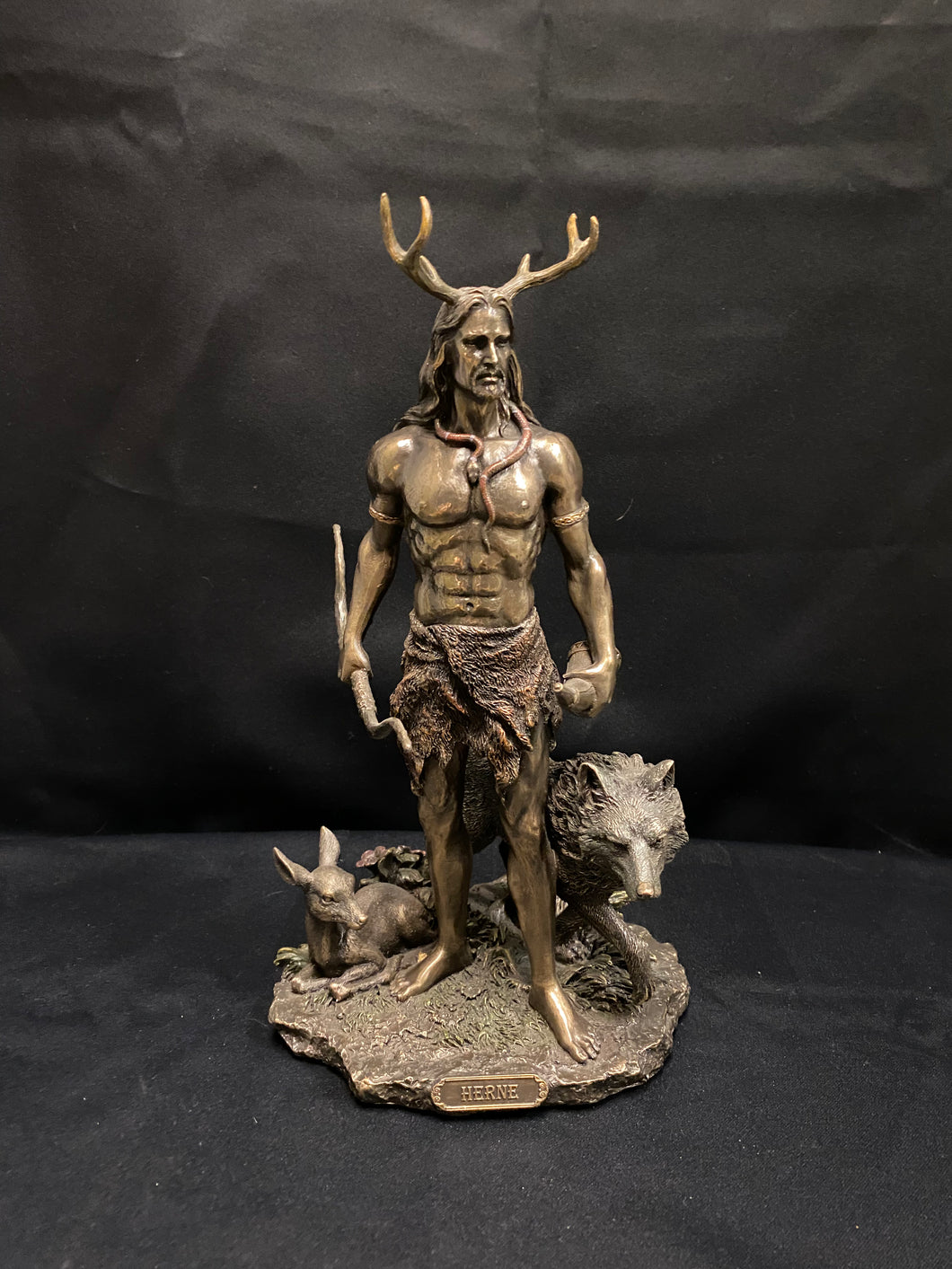 HERNE AND ANIMALS BRONZE 
30CM